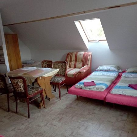 Apartman Police Nad Metuji 아파트 외부 사진
