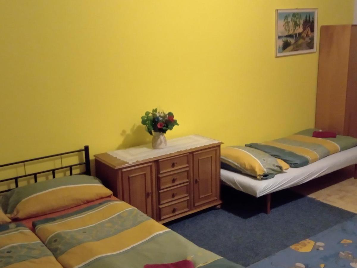 Apartman Police Nad Metuji 아파트 외부 사진